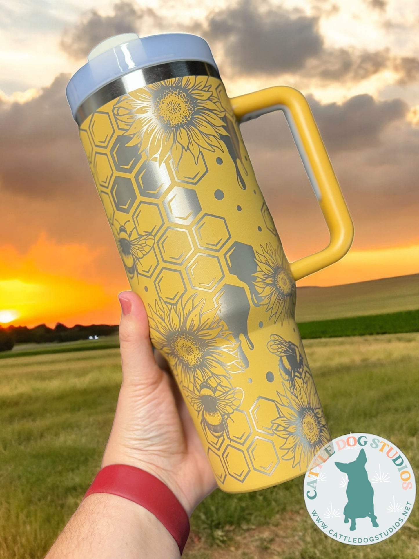 40oz Sunflowers and Honey Bees Tumbler